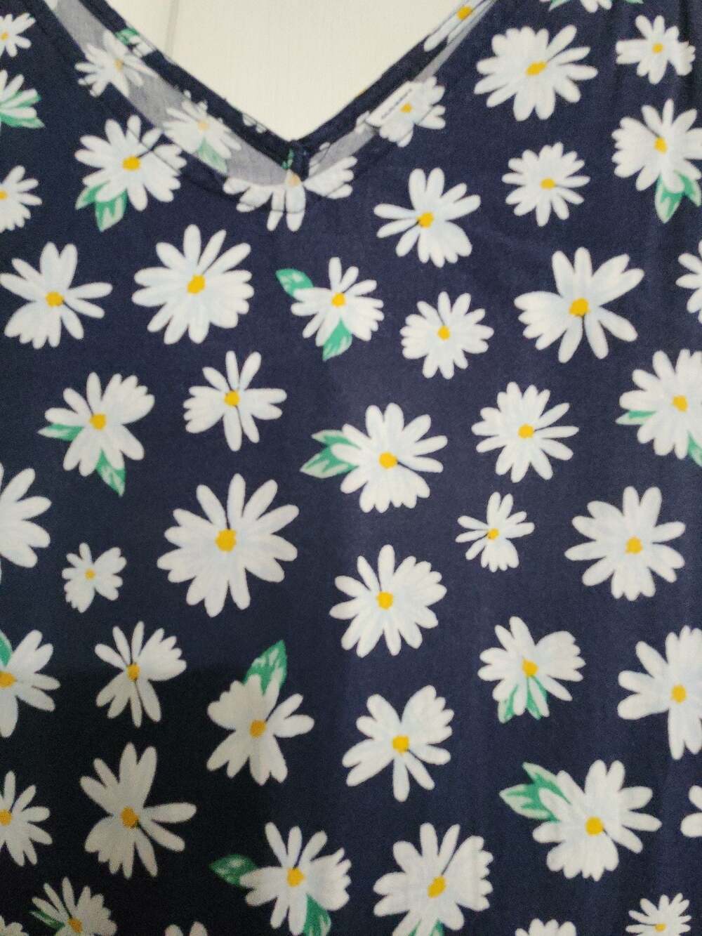 Old Navy - Picture 2 of 6
